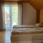 Tom Apartment *